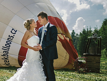 Svatba na palubě balonu